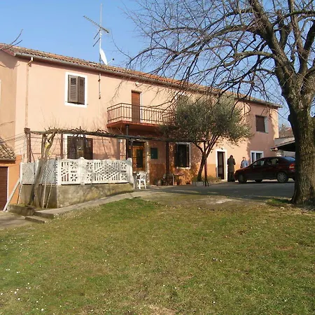 Cozy 4 Person Marija Appartamento